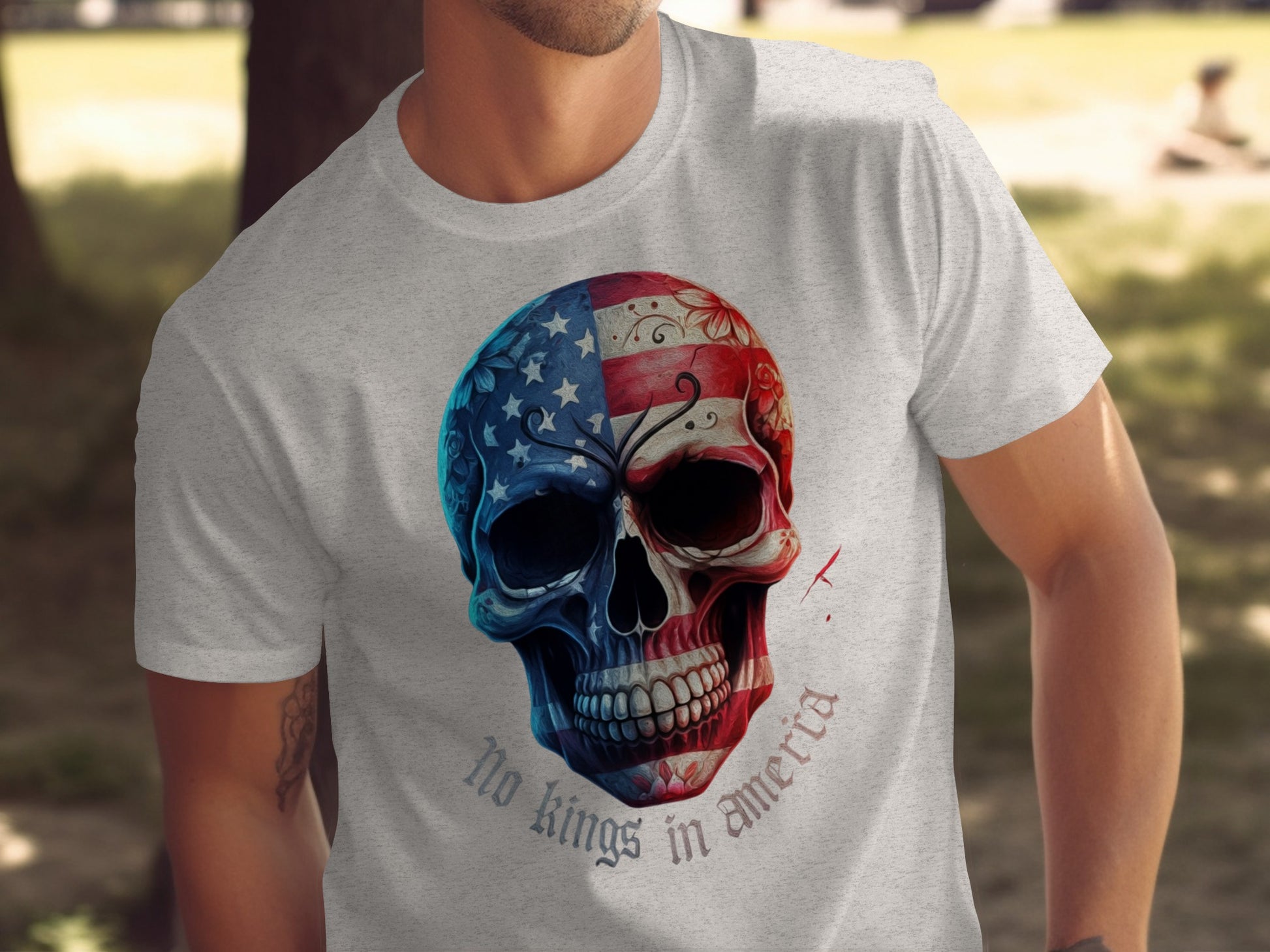 No Kings in America Skull Graphic T-shirt Product