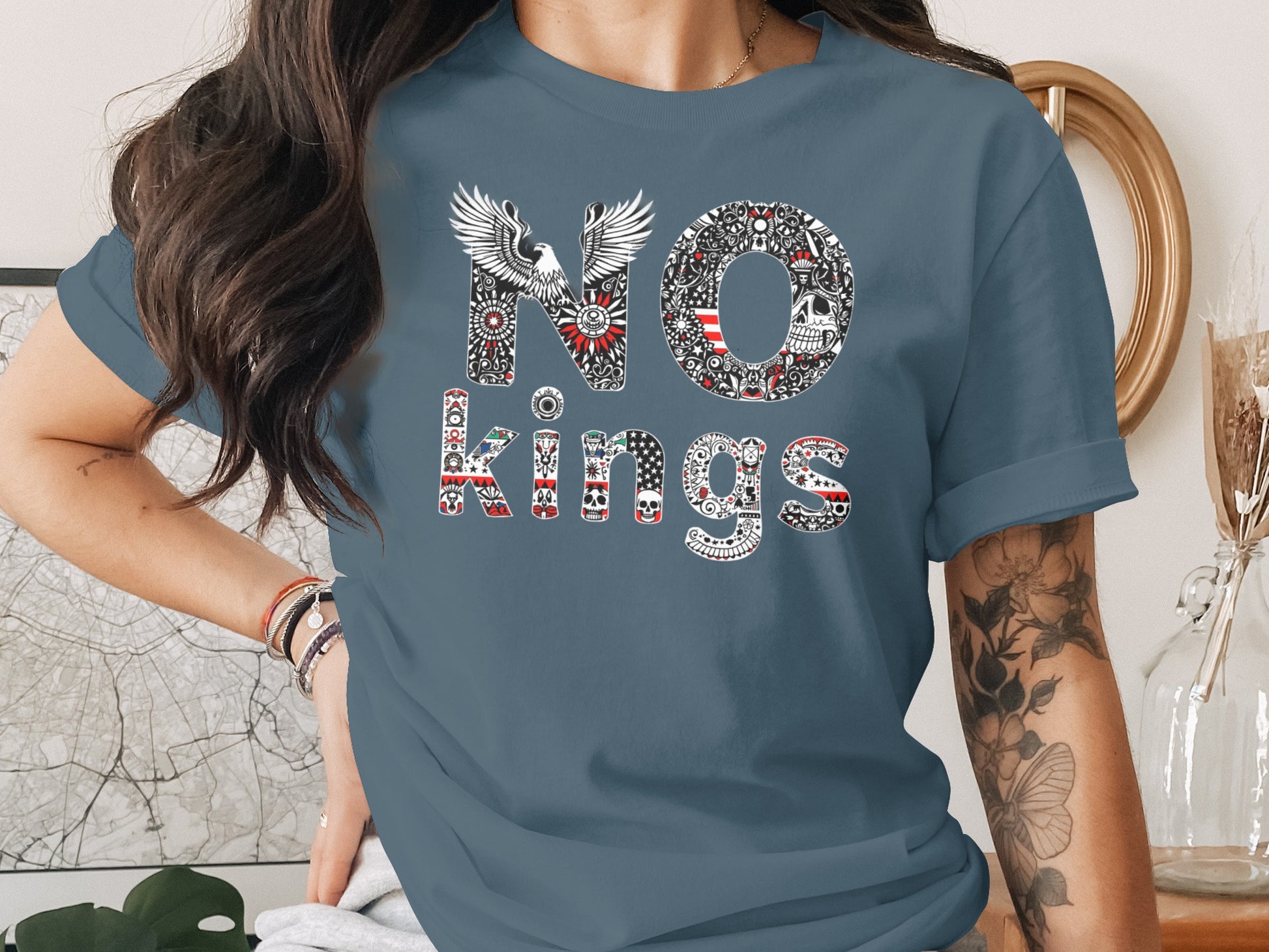 NO Kings Graphic Tee Statement T-shirt product type