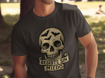 Resiste sin miedo skull design t-shirt product type