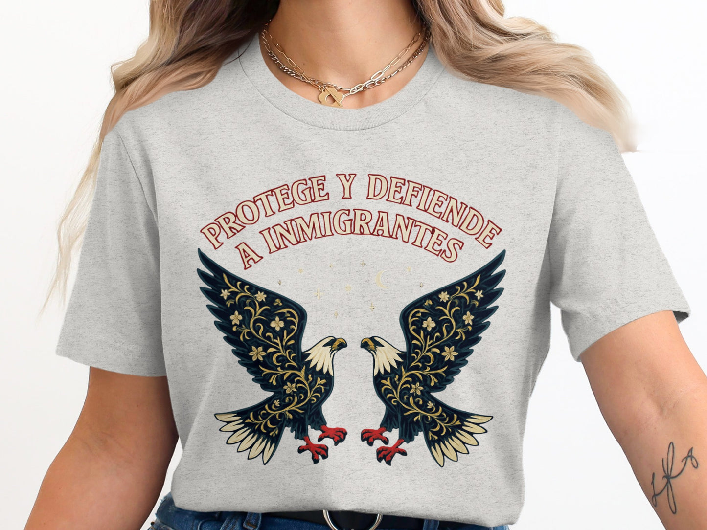 Protege Y Defiende A Inmigrantes Graphic Tee product