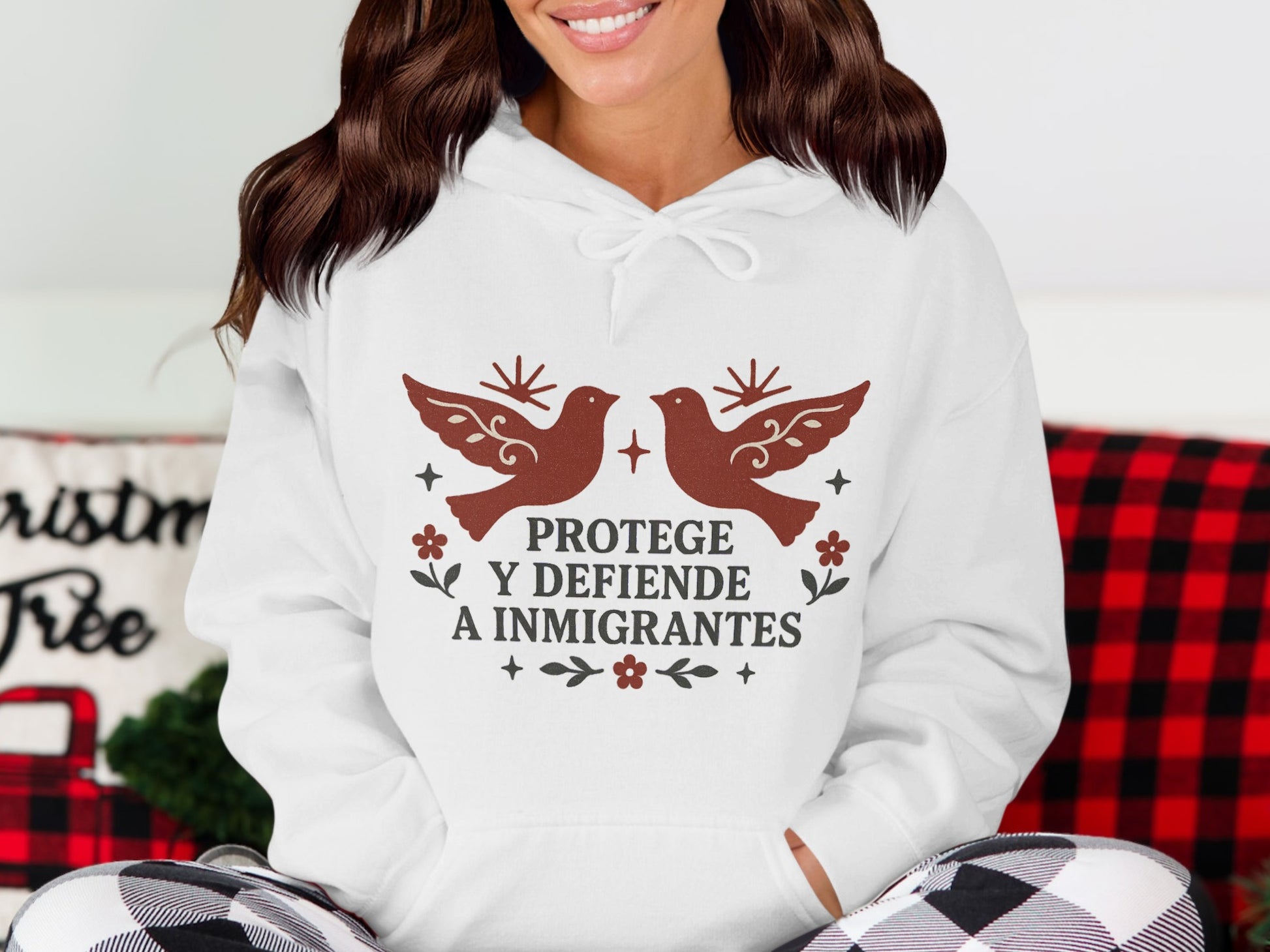 Protege Y Defiende A Imigrantes Hoodie product