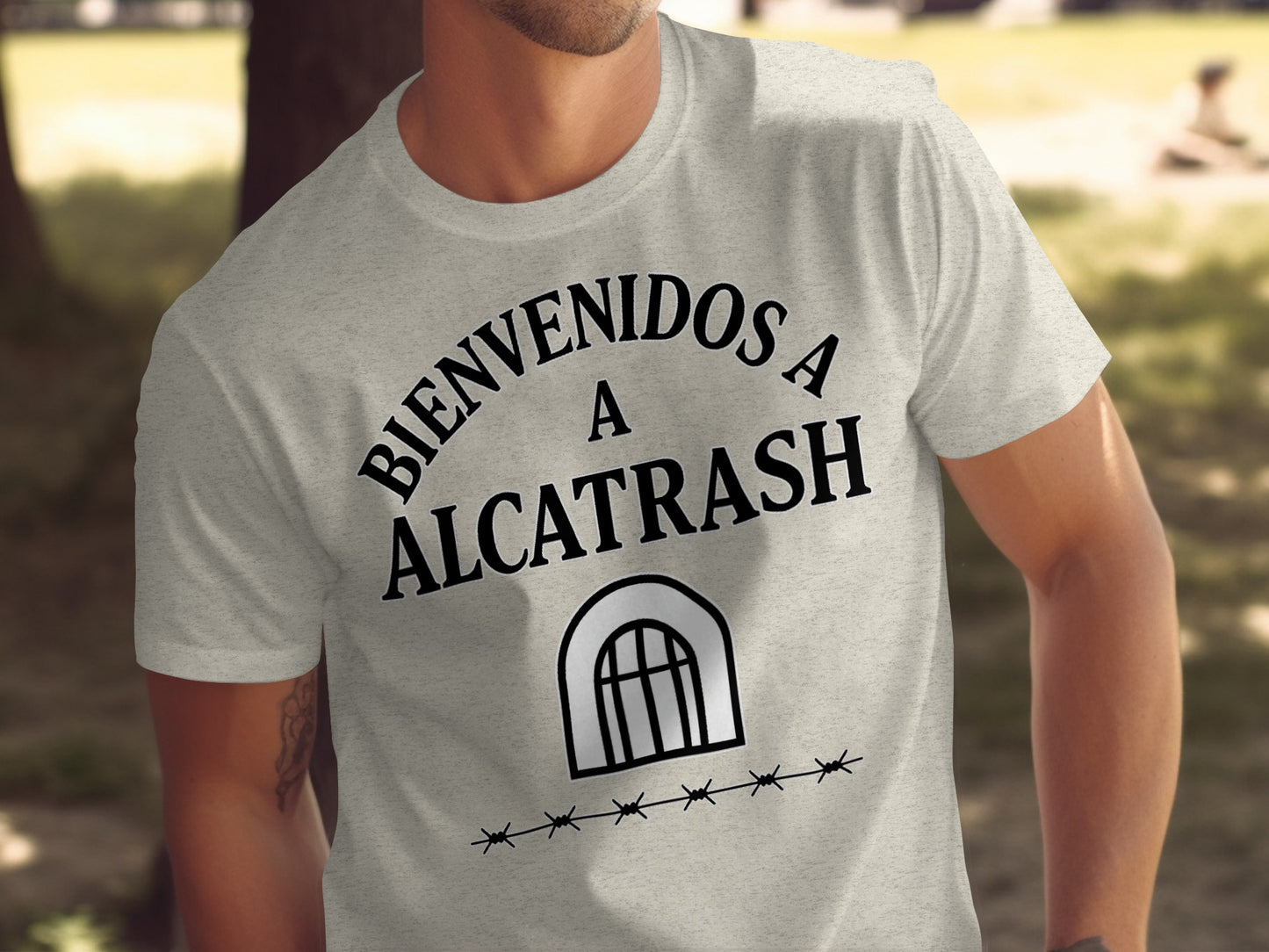 Bienvenidos A Alcatrash Unique Graphic Shirt product