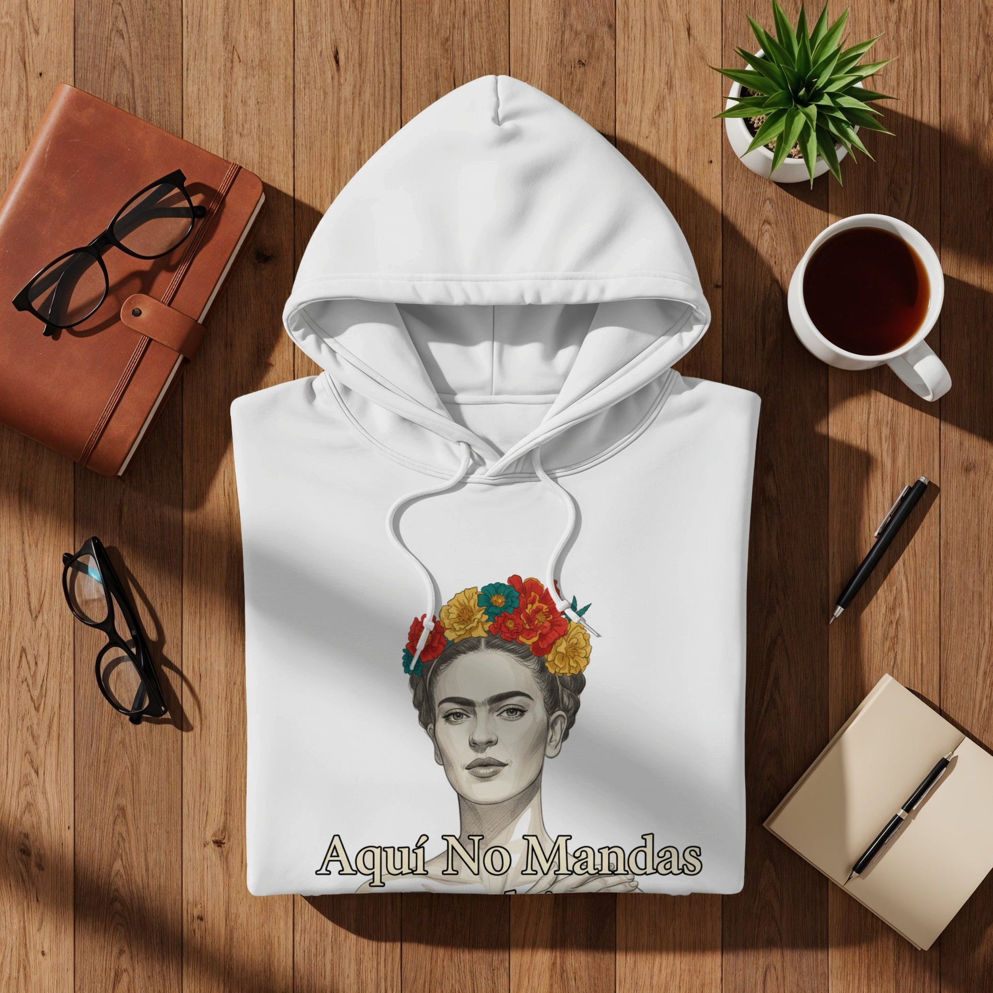 Aquí No Mandas White Hoodie Product