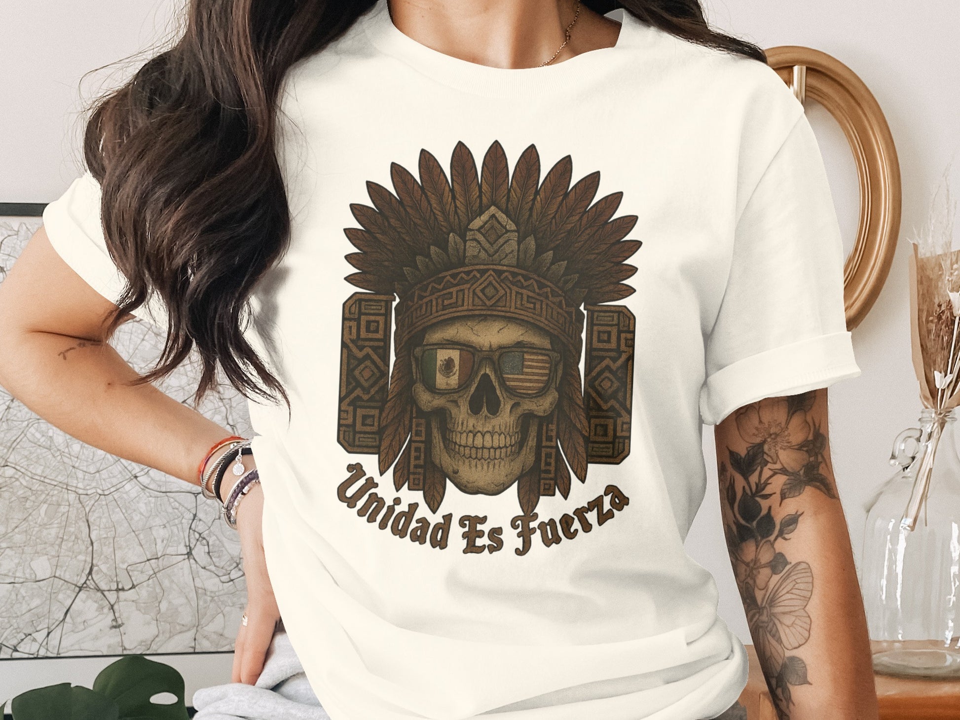 Unidad Es Fuerza T-shirt with Skull and Headdress