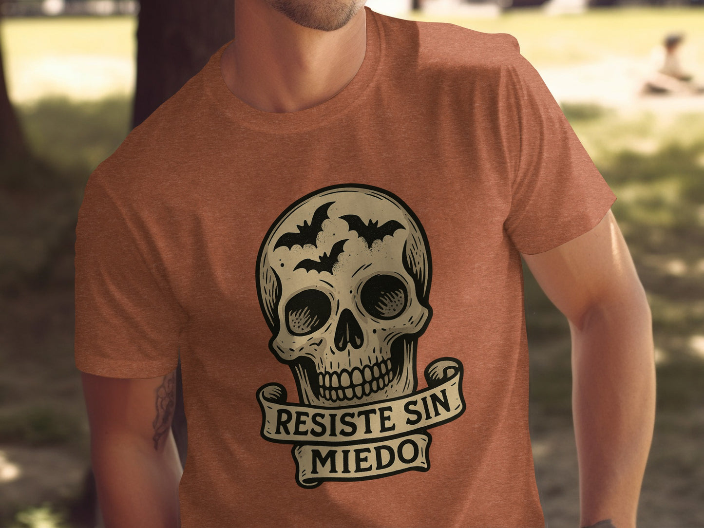 Resiste Sin Miedo Skull Graphic T-shirt product type