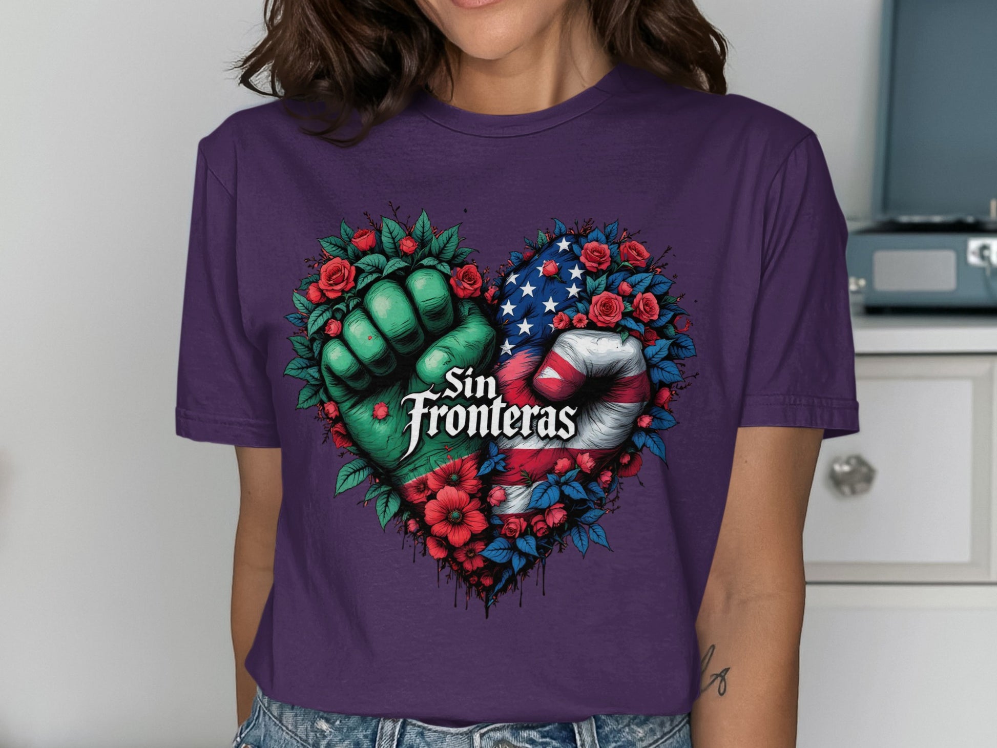 Sin Fronteras Heart Graphic Short Sleeve Shirt product