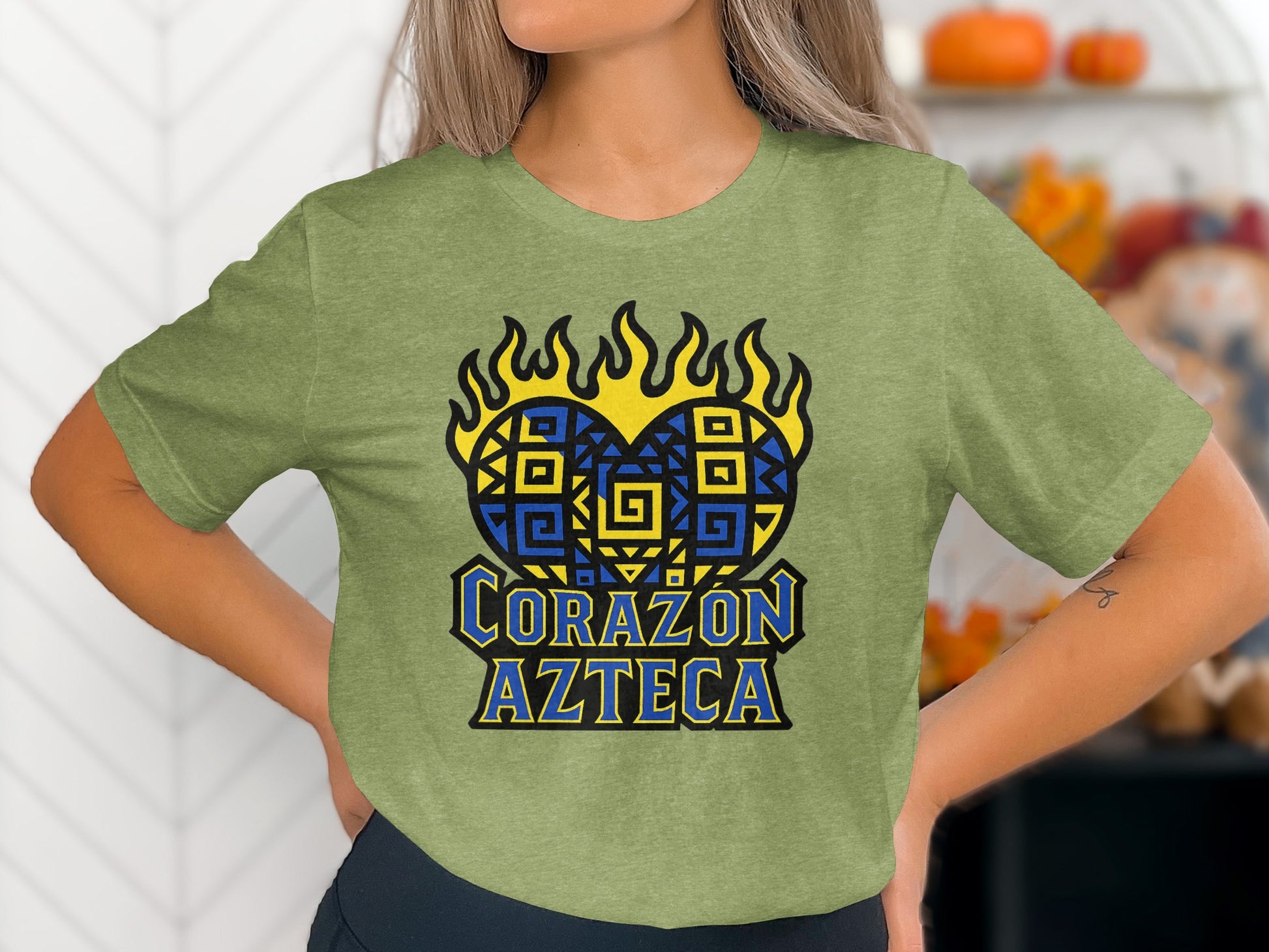 Corazón Azteca Design Green Tee Shirt product type