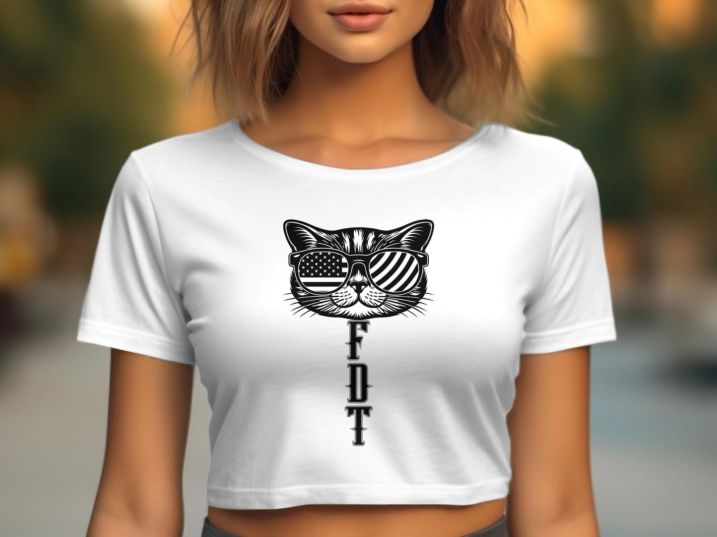 Cool Cat Graphic Cropped T-Shirt Fashionable Product Type