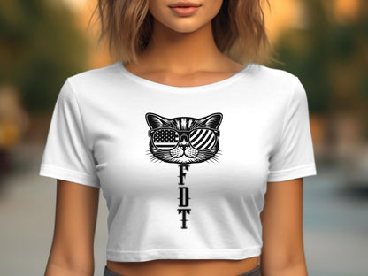 Cool Cat Graphic Cropped T-Shirt Fashionable Product Type