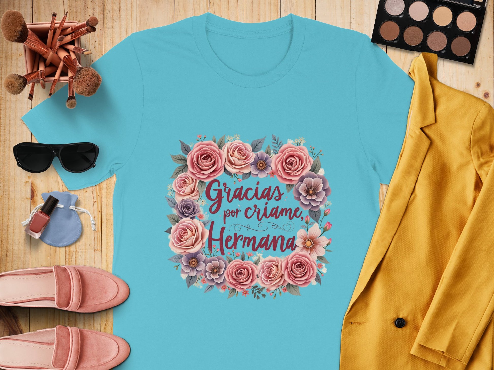 Gracias Por Criarme Hermana Floral Graphic T-Shirt product type