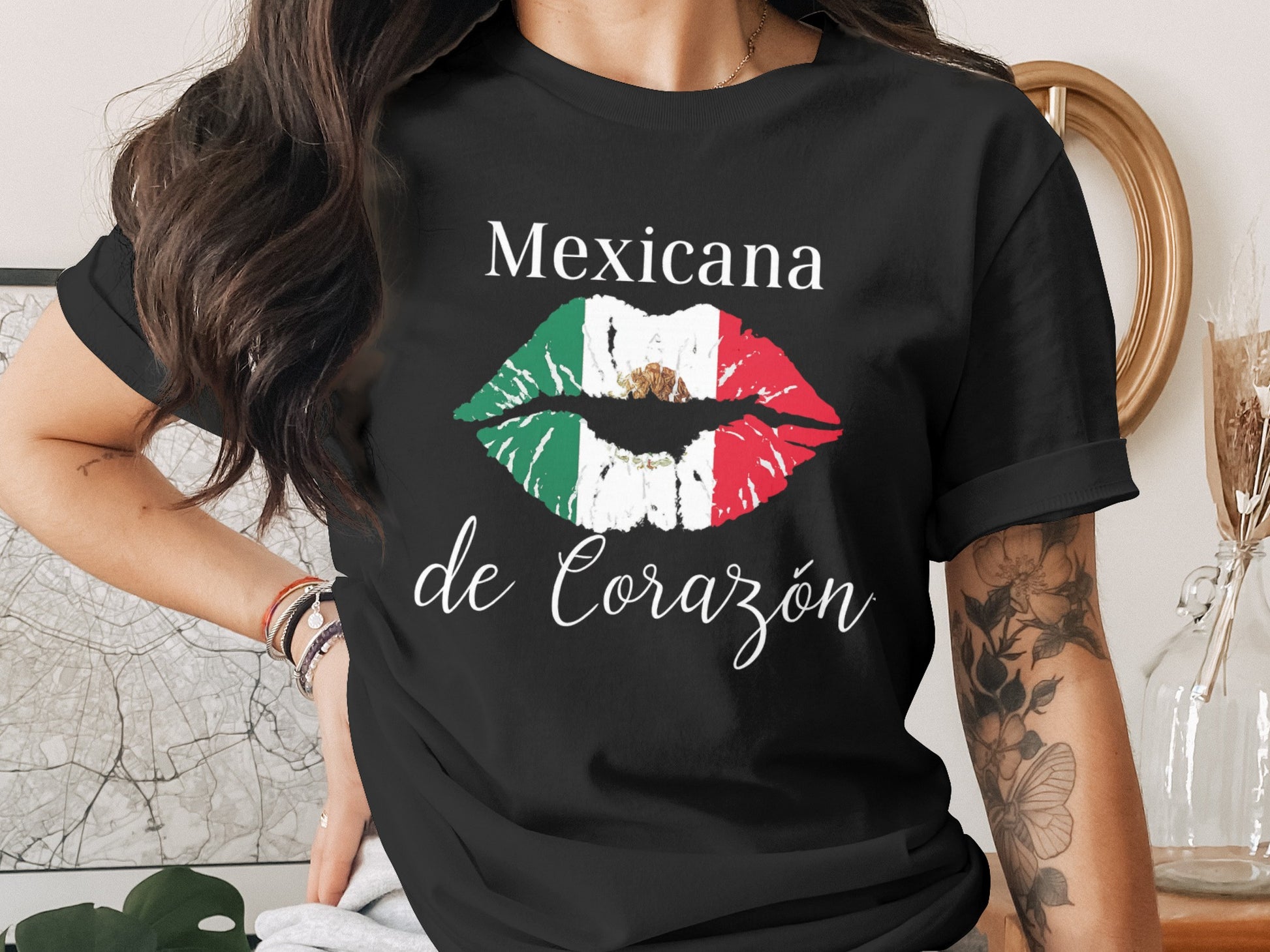 Mexicana de Corazón Graphic Casual T-Shirt product