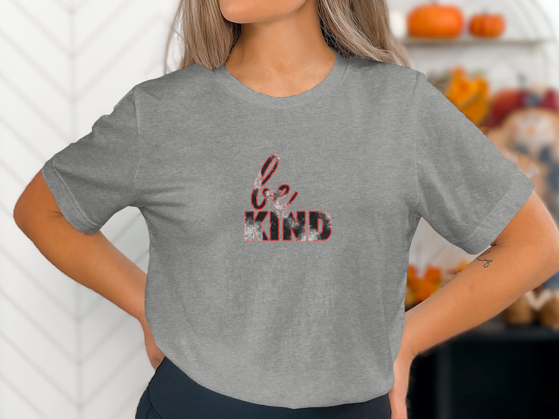 Be Kind Lettering Design Women's Shirt