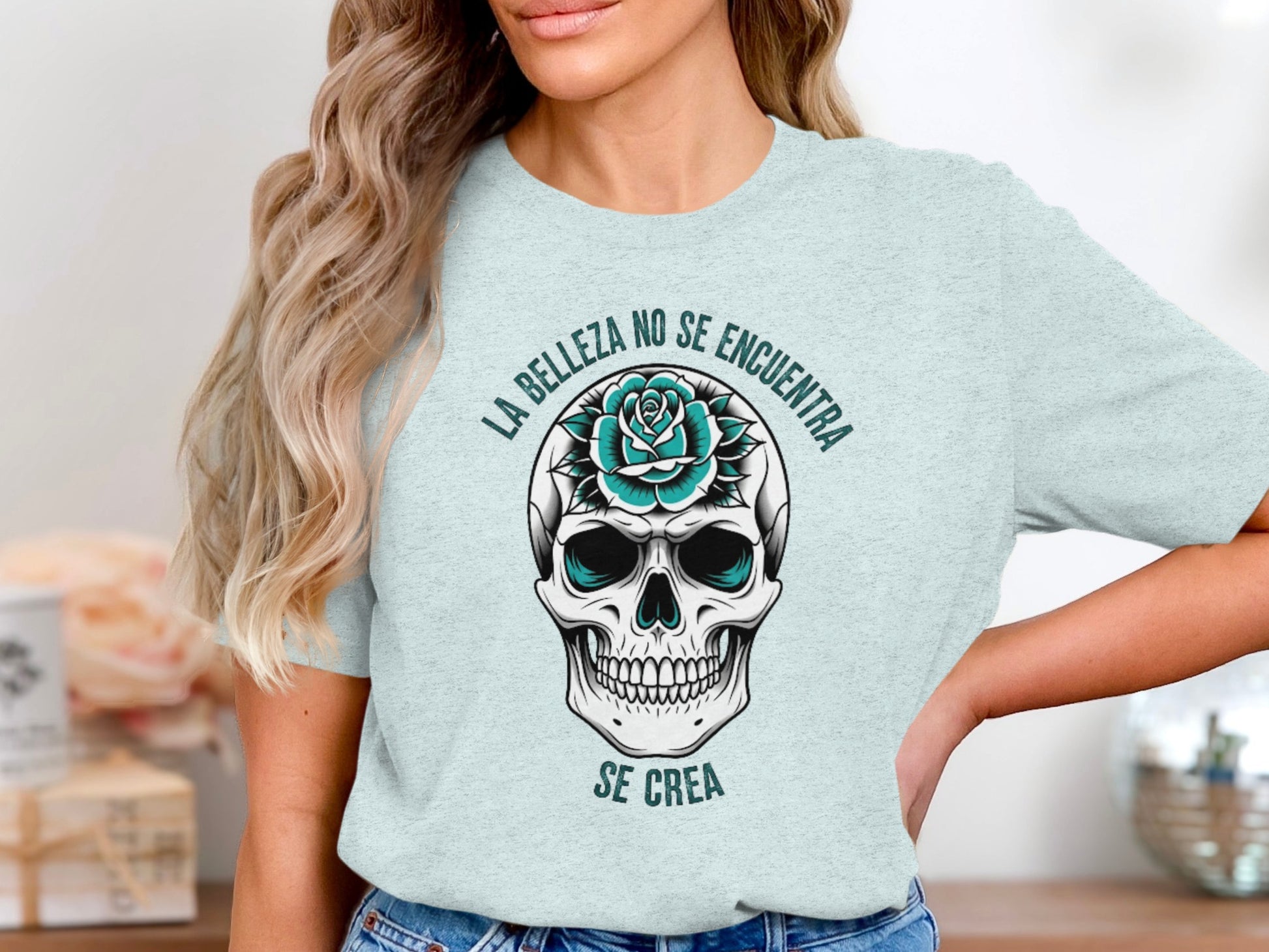 La Belleza No Se Encuentra Se Crea Skull Tee product