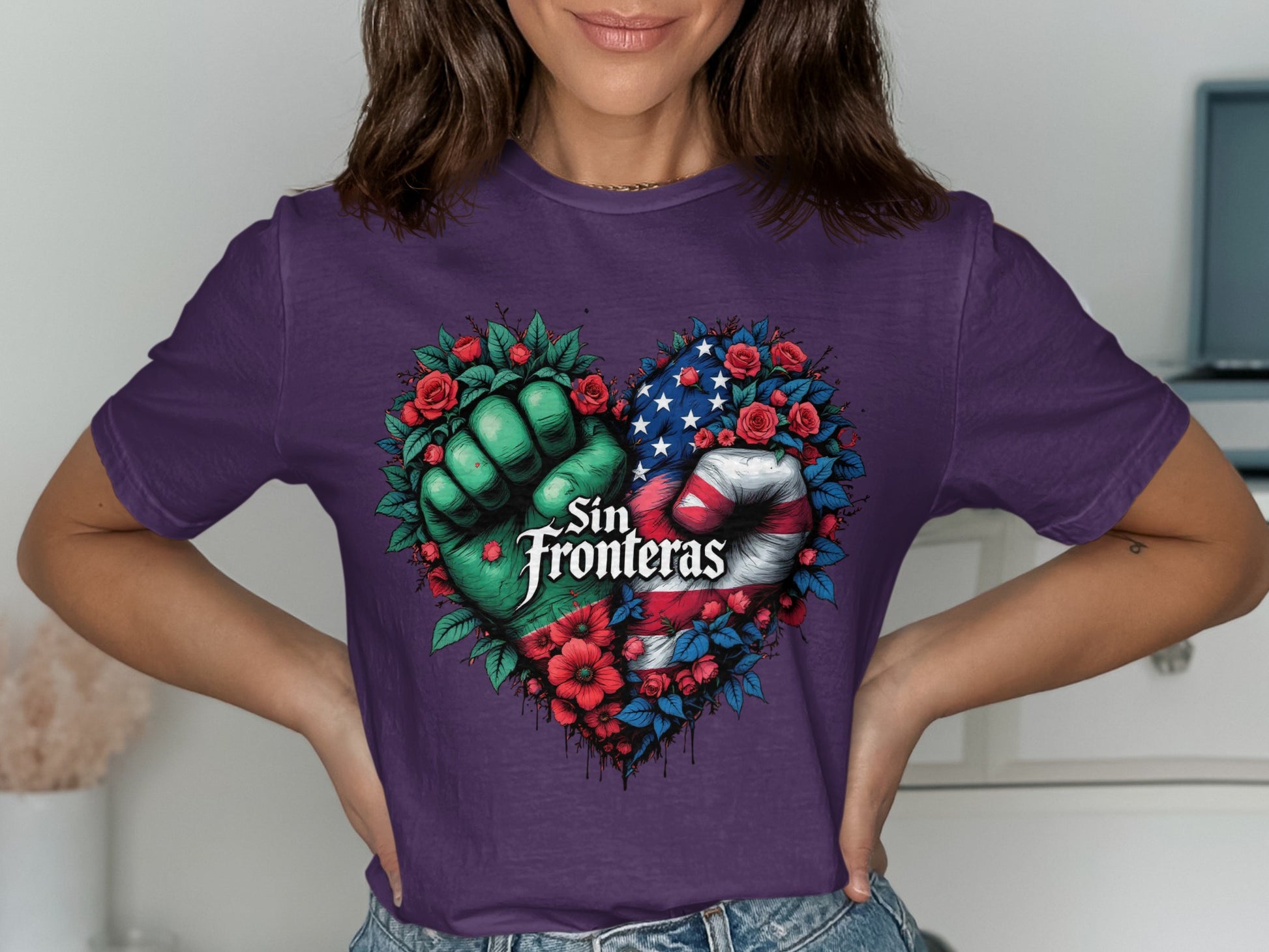 Sin Fronteras Heart Graphic T-Shirt product